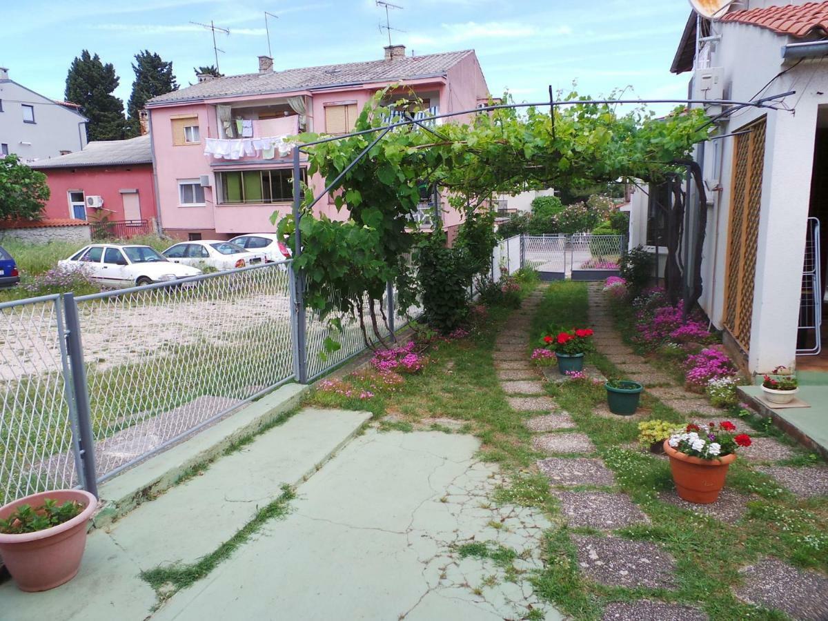 Marija Apartment Pula Exterior photo